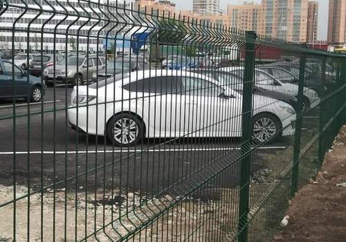 Ограждение парковки парковки бизнес центров в Тюмени